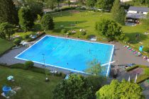 Luftaufnahme vom Freibad Bielstein. • © FSW Wiehl