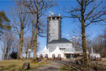 Das ist der Aussichtsturm Hohe Bracht in Lennestadt.  • © ummeteck.de - Christian Schön