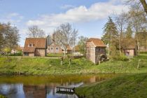 Die historische Hofanlage im Stadtpark Vreden. • © Münsterland e.V./ Philipp Fölting