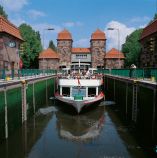 Schachtschleuse Minden • © Tourismus NRW. e.V./Teutoburger Wald Tourismus