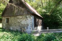 Das Gebäude der historischen Rhadermühle. • © Oben an der Volme