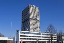 Das ehemalige Abgeordnertenhaus, der Lange Eugen, war bis vor dem Post Tower das höchste Hochaus in Bonn. • © ummet-eck.de / christian schön