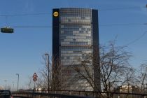 Der ARAG Tower mit seinen 125 Metern Höhe ist das derzeit höchste Hochhaus in Düsseldorf • © ummet-eck.de / christian schön