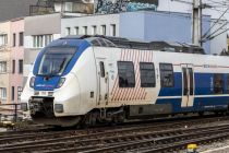 Den Triebzug der Baureihe 442 - Talent 2 von Bombardier - als Regionalbahn gibts hier mal nicht von der Deutschen Bahn, sondern von National Express. • © ummet-eck.de / christian schön