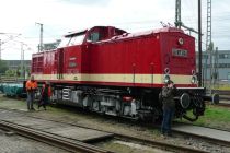 Museumslok 112 481-7 unter der ehemaligen DR-Bezeichnung im Eisenbahnmuseum Dresden • © Von Rainerhaufe - Eigenes Werk, CC BY-SA 4.0, https://commons.wikimedia.org/w/index.php?curid=95013673