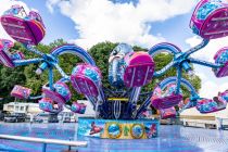 Der Blue Power Polyp von Bauermeisters auf dem Schützenfest 2022 in Remscheid • © ummet-eck.de / christian schön