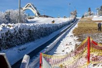 Mitte Dezember ist das neue Förderband am Herrloh in Winterberg noch nicht ganz fertig.  • © ummet-eck.de / christian schön