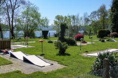 Minigolf spielen am Harkortsee. • © ummeteck.de - Christian Schön