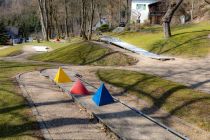 Minigolf spielen im Kurpark Oberhundem. • © ummeteck.de - Silke Schön