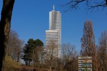 Blick von der Subbelrather Straße auf den Kölnturm • © ummet-eck.de / christian schön