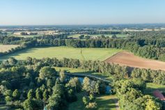 Das Klosterensemble Marienfeld in Harsewinkel liegt im Kreis Gütersloh. • © Teutoburger Wald Tourismus, Patrick Gawandtka