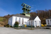 Das Bergbaumuseum Siciliaschacht befindet sich neben den Sauerland Pyramiden in Lennestadt.  • © ummeteck.de - Christian Schön