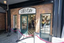 Lillis Cafe in Berlin - am Eingang zu Rookburgh. • © ummet-eck.de / christian schön