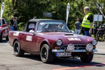 Einen Sunbeam Tiger sieht man nicht alle Tage. Er trägt bei er Olympia Rallye 72 Revival Tour die Startnummer 5. • © ummet-eck.de / christian schön