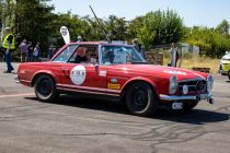 Immer wieder gerne gesehen: Der Mercedes-Benz 230 SL. Bei der Rallye trägt er die Startnummer 15. • © ummet-eck.de / christian schön