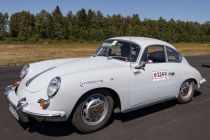 Dieser hellgraue Porsche 356 trägt Startnummer 224 • © ummet-eck.de / christian schön