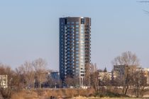 Der Opal-Wohnturm vom anderen Rheinufer in Köln Niehl • © ummet-eck.de / christian schön