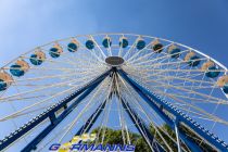 Für mittelgroße Feste ideal: Das 31 Meter hohe Riesenrad Ostseestern von Gormanns. • © ummet-eck.de / christian schön