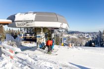 Die Bergstation des Quick Jet im Skigebiet von Winterberg. Eigenwillig für Doppelmayr. • © ummet-eck.de / christian schön