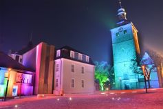 Das Ikonenmuseum und die Kirche St. Peter bei der Veranstaltung "Recklinghausen leuchtet". • © Kreis Recklinghausen