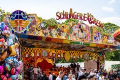 Schlager Express von Dreßen auf der Sprödentalkirmes im Mai 2023. • © ummet-eck.de / kirmesecke.de