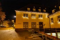 Das historische Rathaus in Siegen zur Weihnachtszeit. • © ummeteck.de - Silke Schön