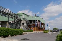 Außenansicht der Skihalle im Alpincenter Bottrop • © ummet-eck.de / christian schön