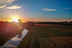 Sonnenaufgang im Kreis Warendorf. • © unsplash.com