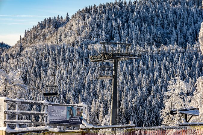 Die Sesselbahn Schneewittchen verbindet die Kappe mit dem Bremberg. © ummet-eck.de / christian schön