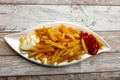Pommes Schranke (rot-weiß) - © pixabay.com Pommes Schranke (rot-weiß) - © pixabay.com