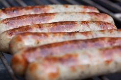 Bratwurst auf dem Grill - © pixabay.com