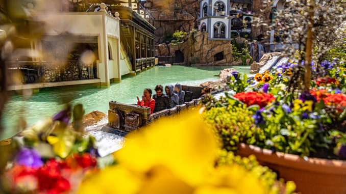 Die Waserbahn Chiapas im Phantasialand. // Foto: ummet-eck.de, Christian Schön