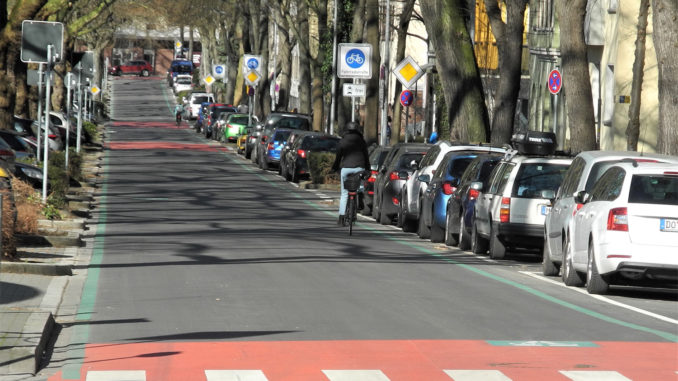 Der RS1 von Kreuzstraße Richtung Sonnenplatz in Dortmund bei bestem Wetter. // Foto: Stadt Dortmund / Hendrik Konietzny