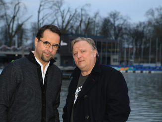 Jan Josef Liefers und Axel Prahl bei Dreharbeiten zur Folge „Schwanensee“ am Aasee im Jahr 2015. // Foto: Amt für Kommunikation, Stadt Münster