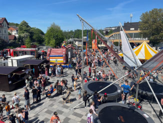 So sieht der Otto-Fuchs-Platz in Meinerzhagen während des JuKi-Festivals aus. // Foto: Stadtmarketing Meinerzhagen