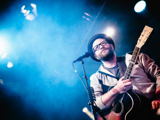 Zum krönenden Abschluss des 8. Attendorner Kultursommers haben am Mittwoch, 12. Juli 2023, um 20:00 Uhr „Gregor Meyle & Band“ ihren Auftritt auf der Bühne auf dem Platz „Alter Markt“. // Foto: Charlie Spieker