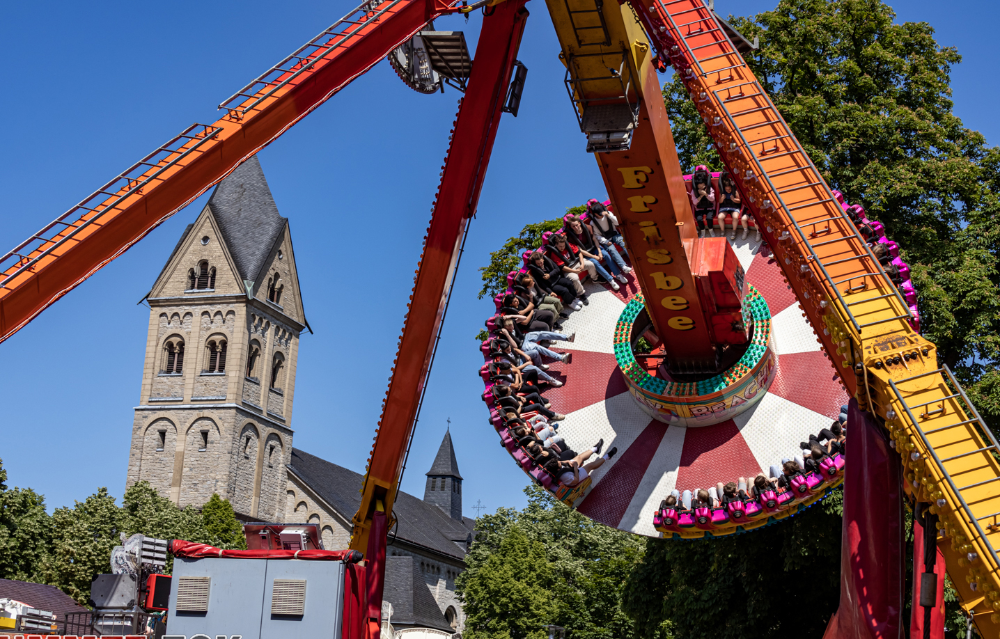 KirmesTermine 2024/2025 im Bergischen Land 🎡• ummeteck.de