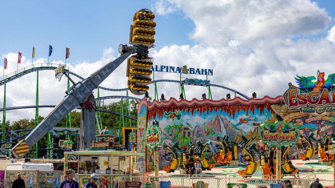 Mega-Event mit etwa 4 Millionen Besuchern jährlich: die Cranger Kirmes, hier ein Bild von 2023. // Foto: ummet-eck.de